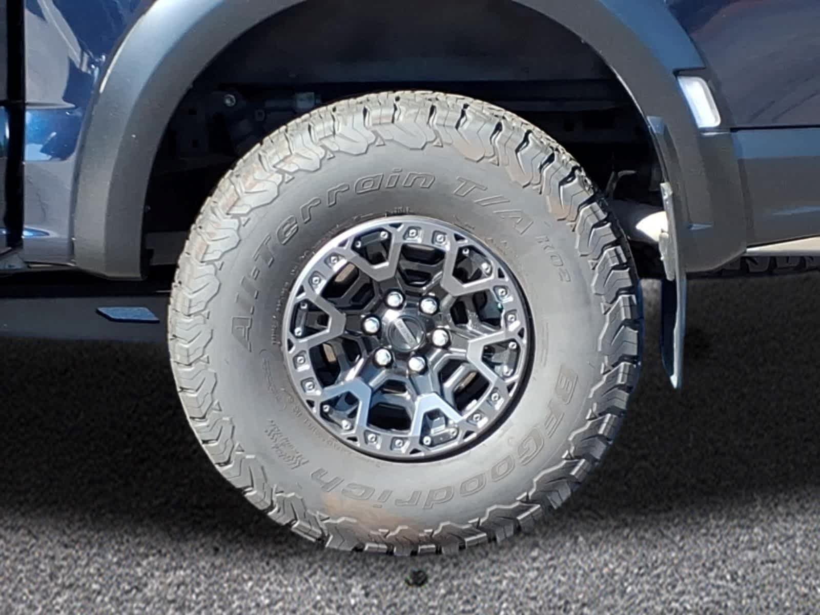 Used 2024 Ford F150 Raptor w/ Equipment Group 803A Raptor R AWD/4WD image 3