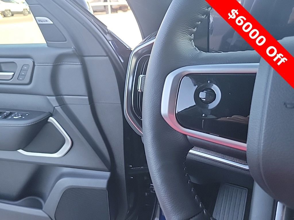 New 2025 Nissan Armada Platinum image 25