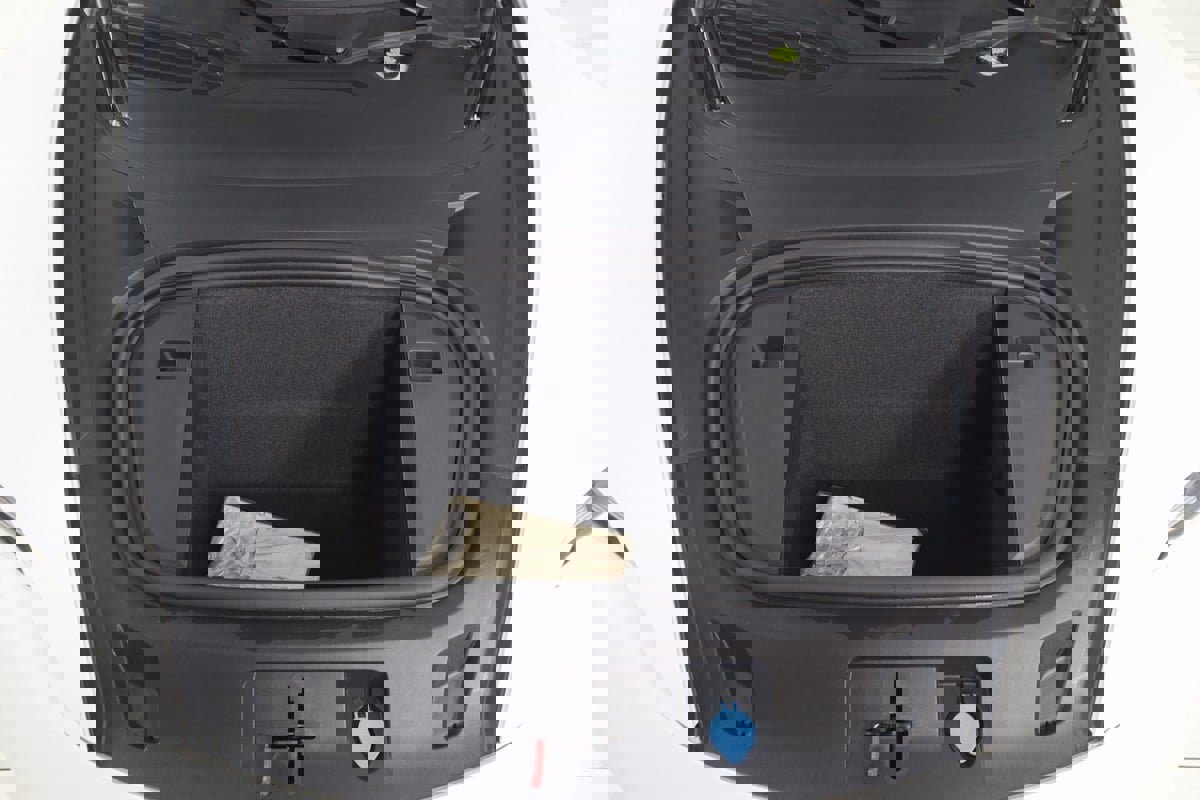 Used 2020 Porsche Taycan 4S image 23