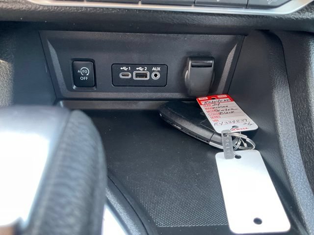 Used 2024 Nissan Sentra SV FWD image 19