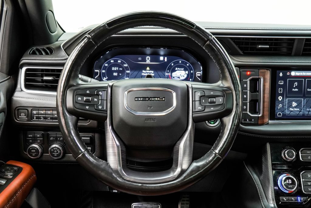 Used 2023 GMC Yukon Denali Ultimate AWD/4WD image 26
