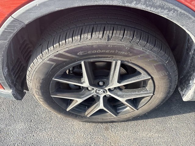 Used 2016 Toyota RAV4 SE image 11