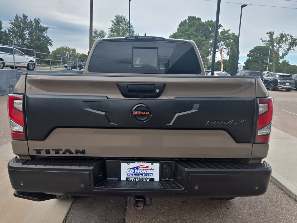 Used 2022 Nissan Titan PRO-4X w/ Pro-4x Convenience Package AWD/4WD image 6