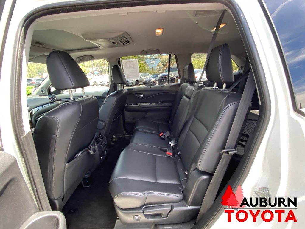 Used 2018 Honda Pilot Touring image 21