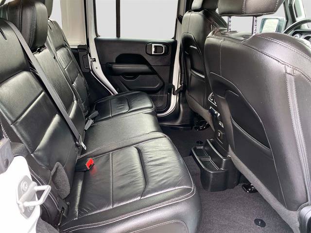 Used 2018 Jeep Wrangler Unlimited Sahara image 24