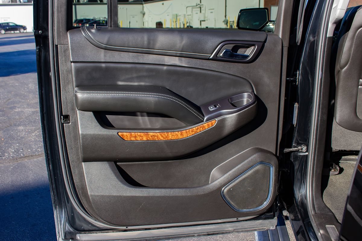 Used 2016 Chevrolet Suburban LTZ AWD/4WD image 14