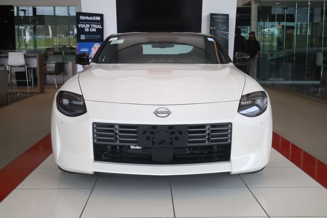 New 2026 Nissan Z Sport w/ Floor Mat Package RWD image 3