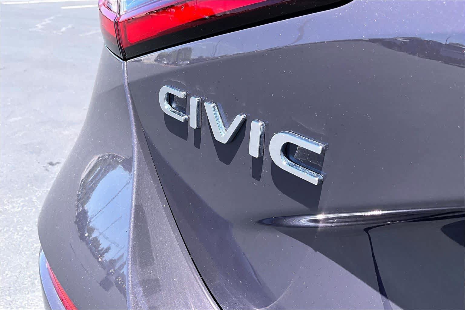 Used 2024 Honda Civic EX-L image 9