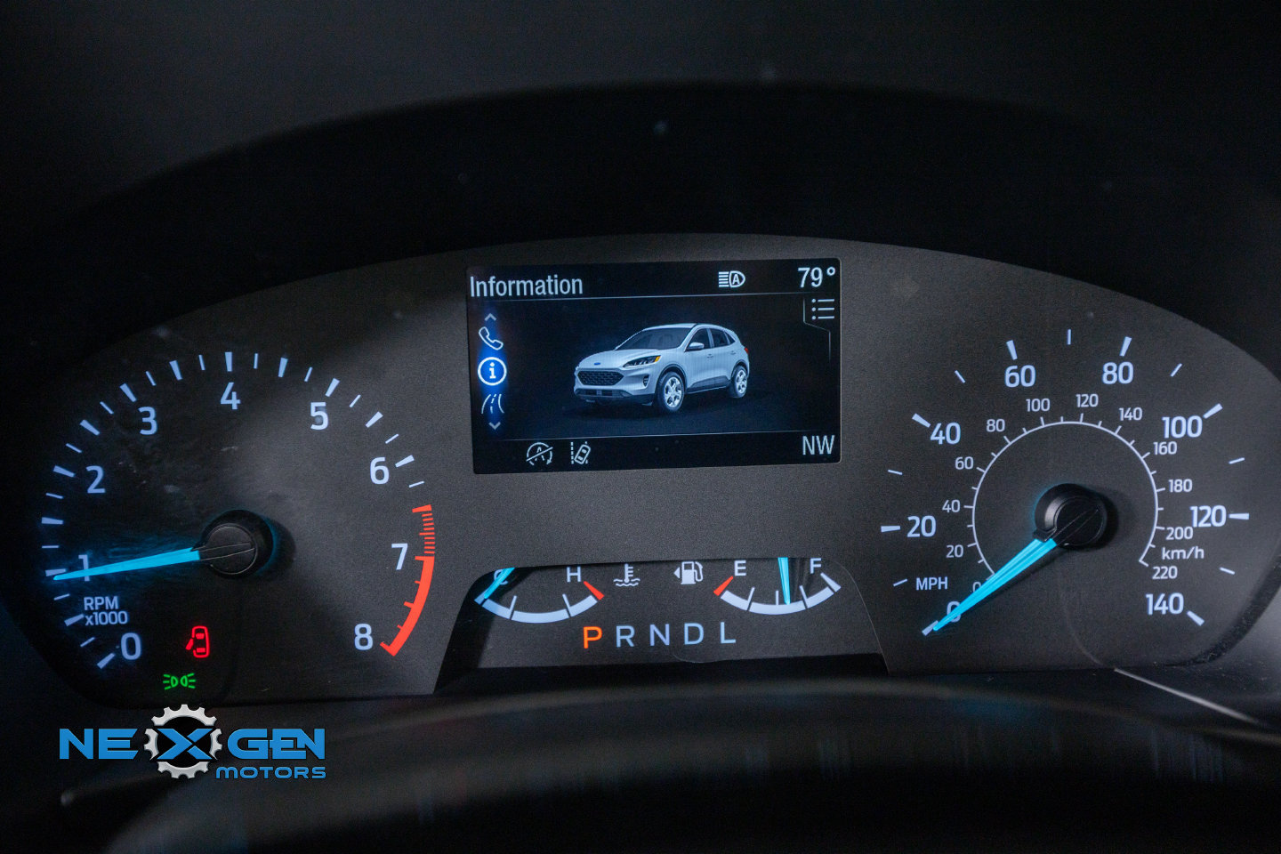 Used 2022 Ford Escape SE w/ SE Sport Appearance Package FWD image 17