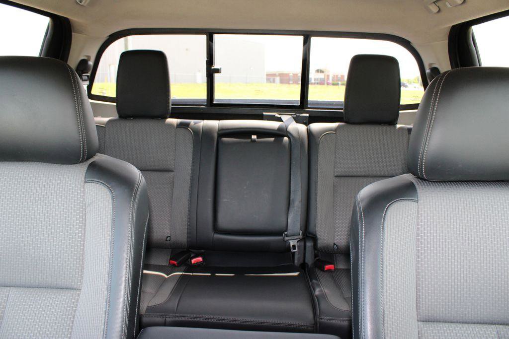 Used 2017 Nissan Titan S RWD image 13