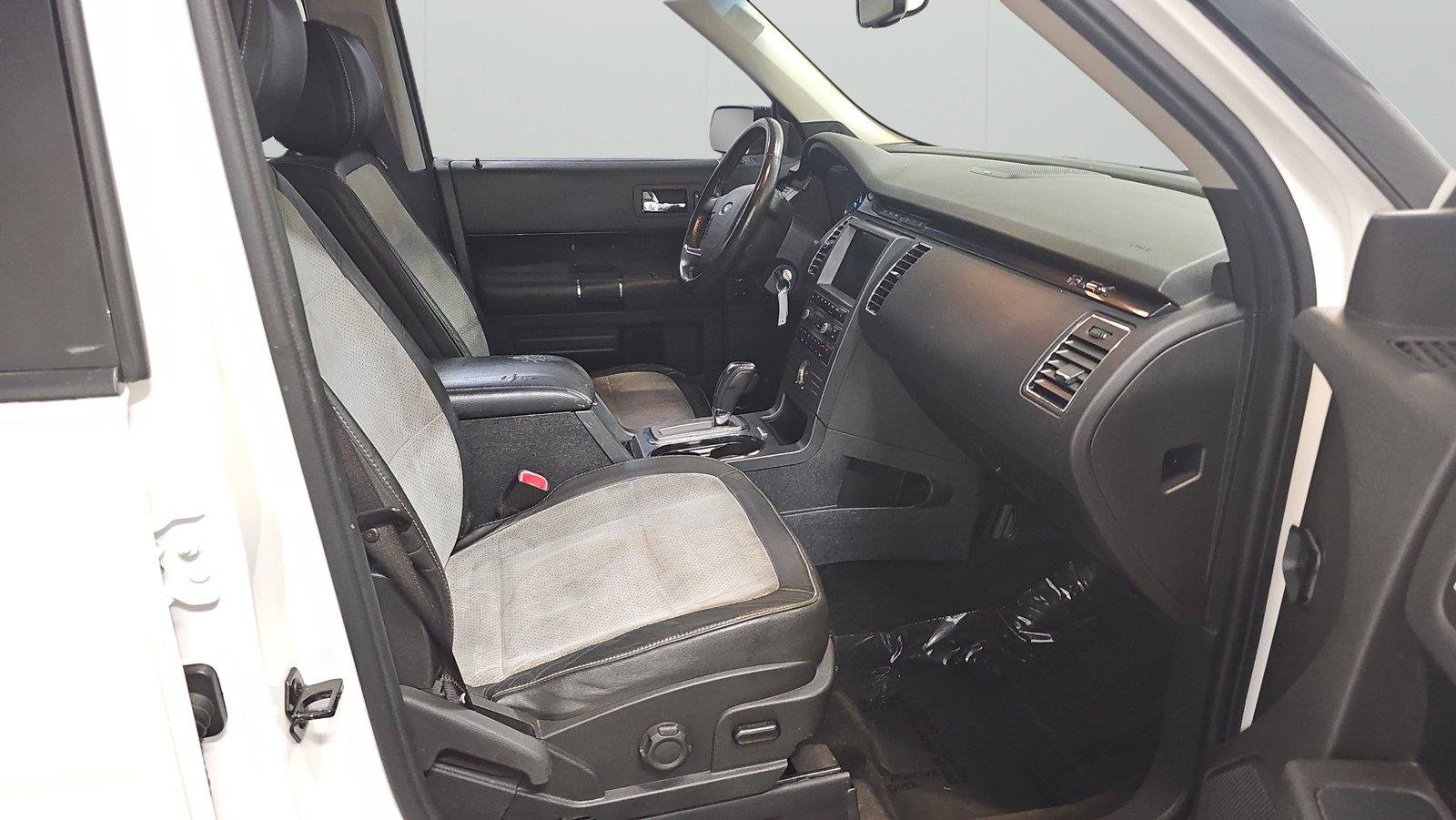 Used 2012 Ford Flex Titanium w/ Trailer Tow Pkg Class III FWD image 14