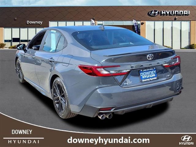 Used 2025 Toyota Camry SE image 6