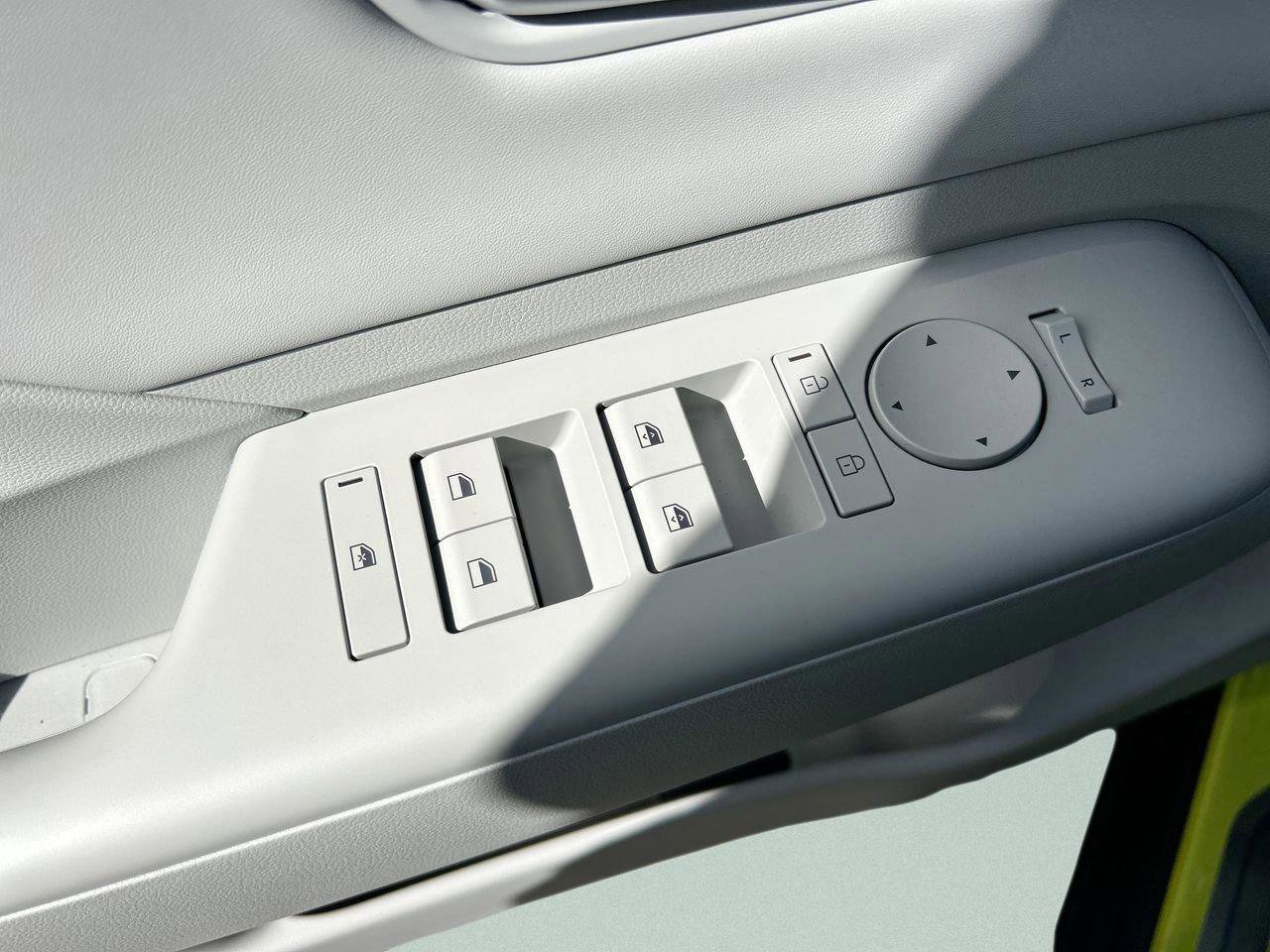 New 2026 Hyundai Kona SEL Premium FWD image 23