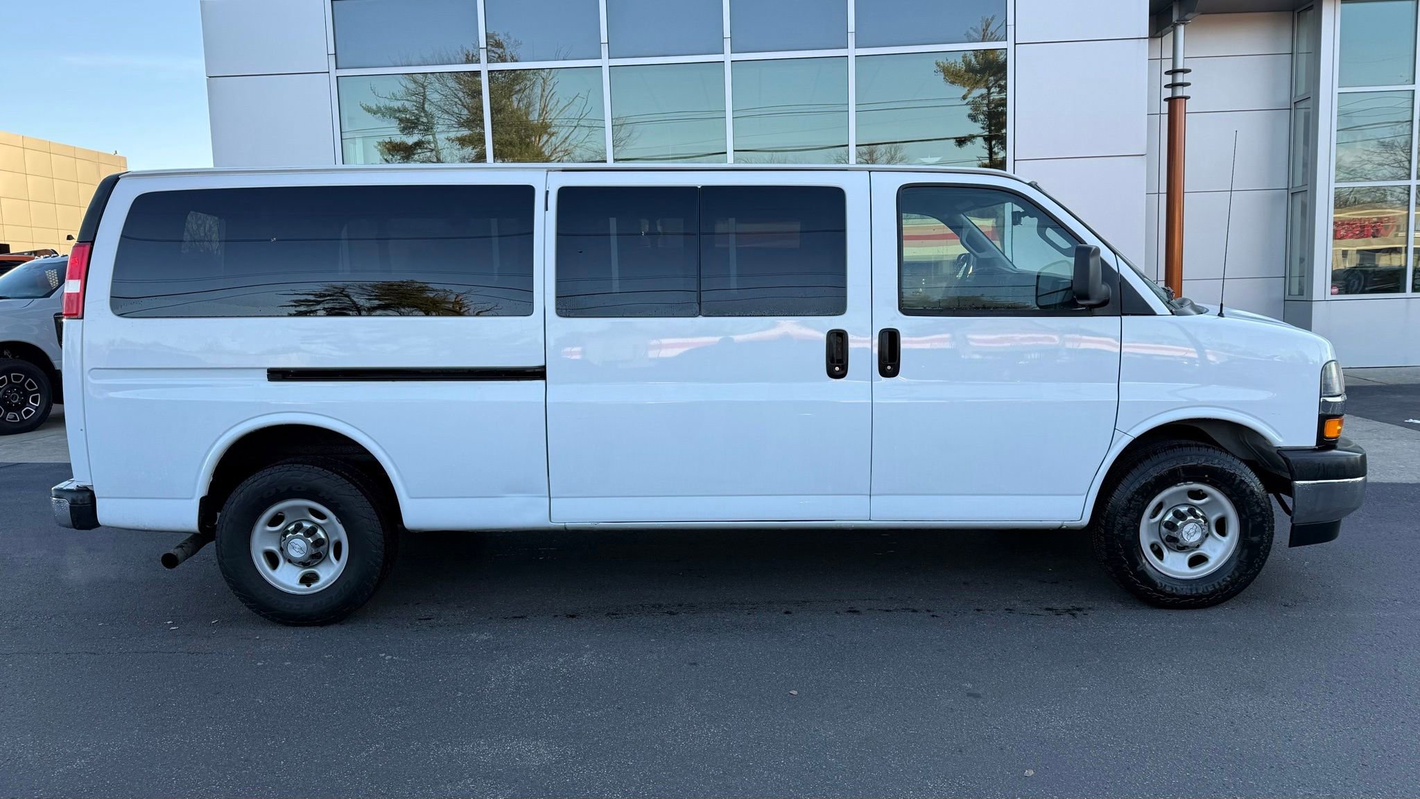 Used 2019 Chevrolet Express 3500 LT w/ LT Preferred Equipment Group image 1