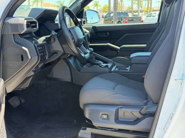 Used 2026 Toyota Tacoma SR AWD/4WD image 15