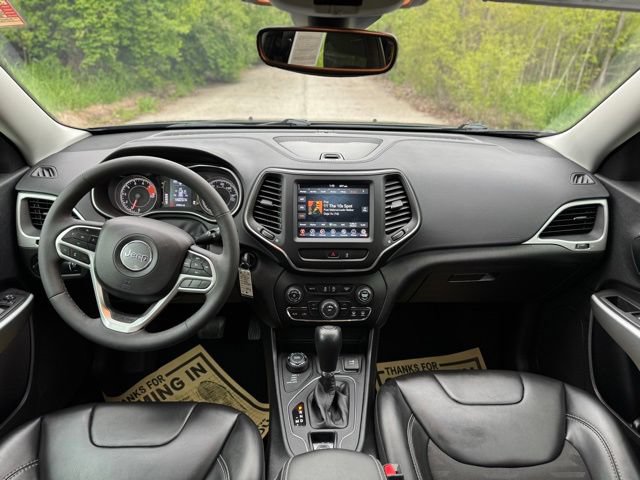 Used 2022 Jeep Cherokee Latitude AWD/4WD image 21