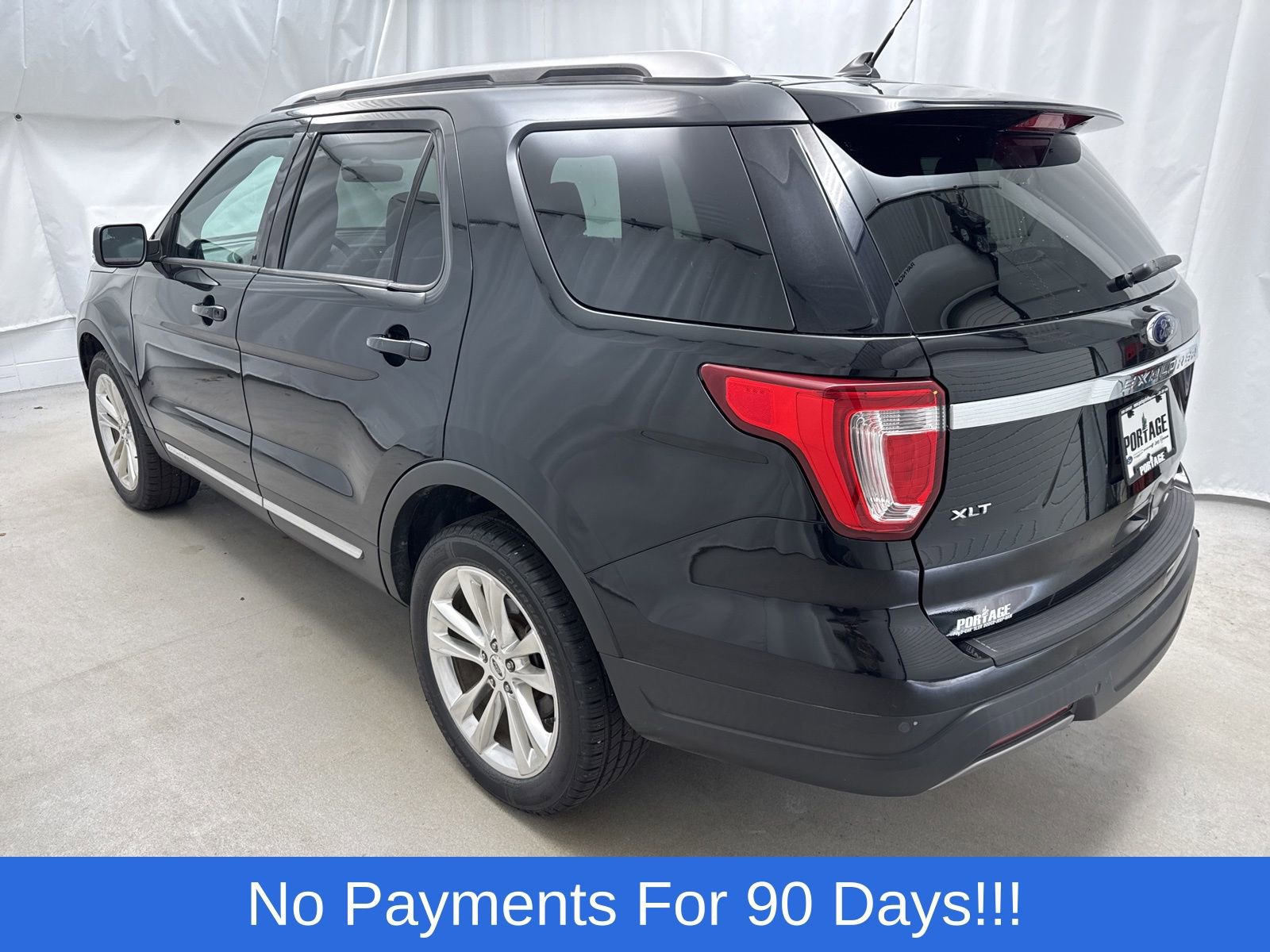 Certified 2019 Ford Explorer XLT w/ Equipment Group 202A image 4