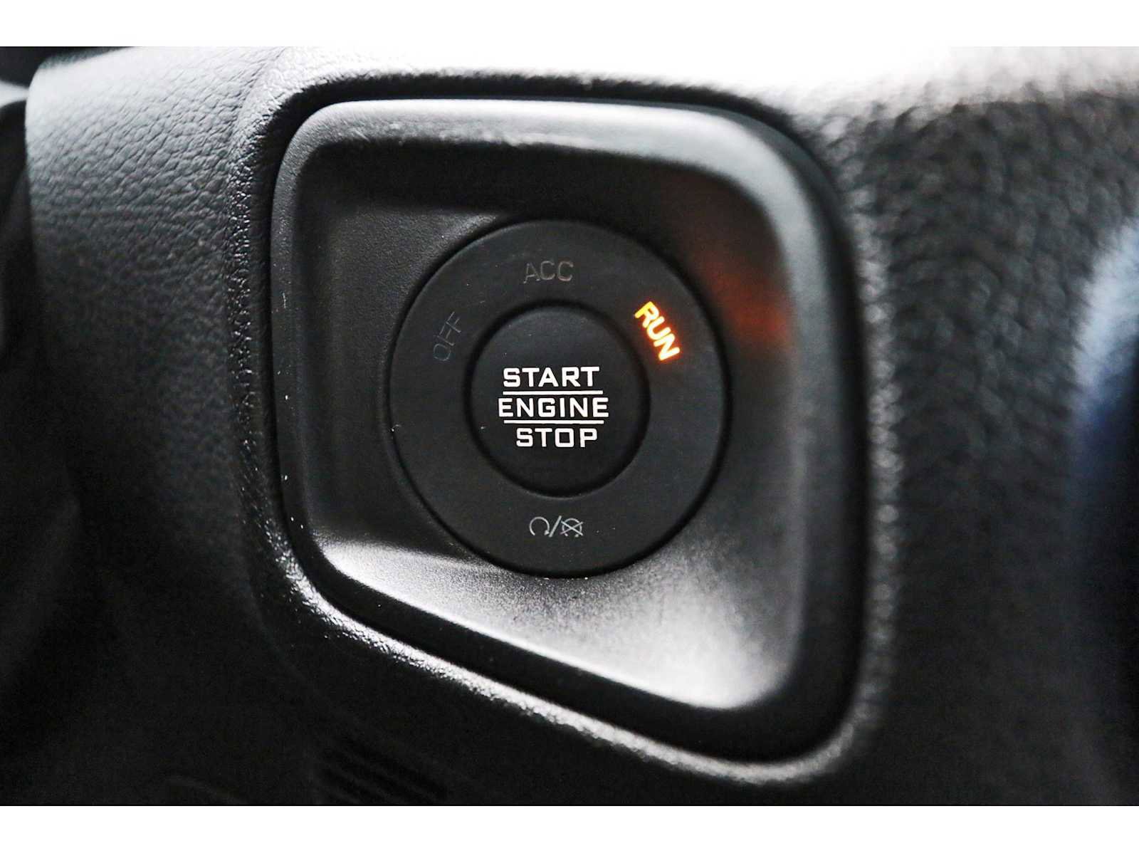 Used 2025 Jeep Wrangler Unlimited Sport AWD/4WD image 25