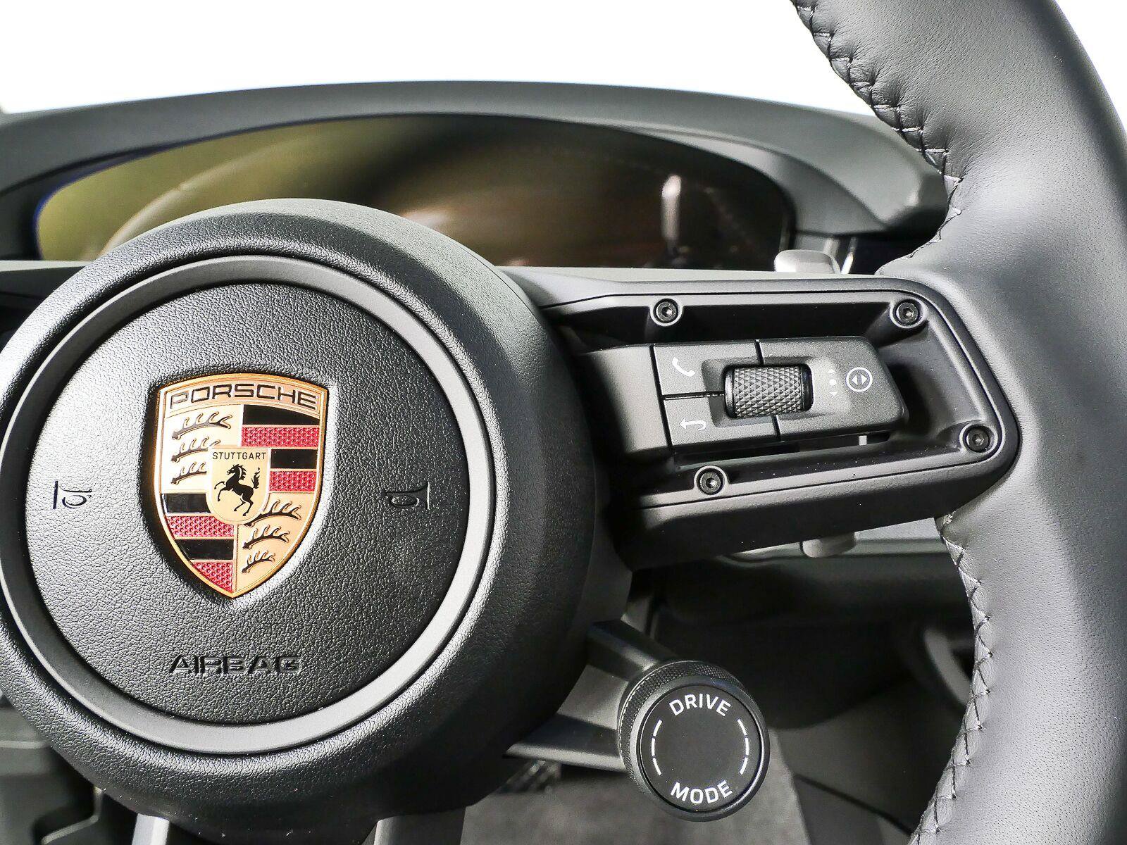 New 2026 Porsche Cayenne AWD/4WD image 11
