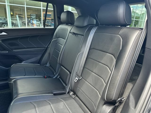 Certified 2022 Volkswagen Tiguan SEL R-Line AWD/4WD image 34