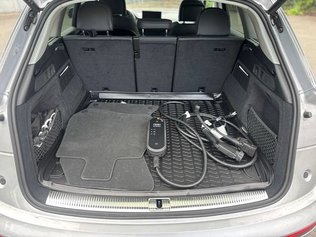 Certified 2024 Audi Q5 e Premium AWD/4WD image 35