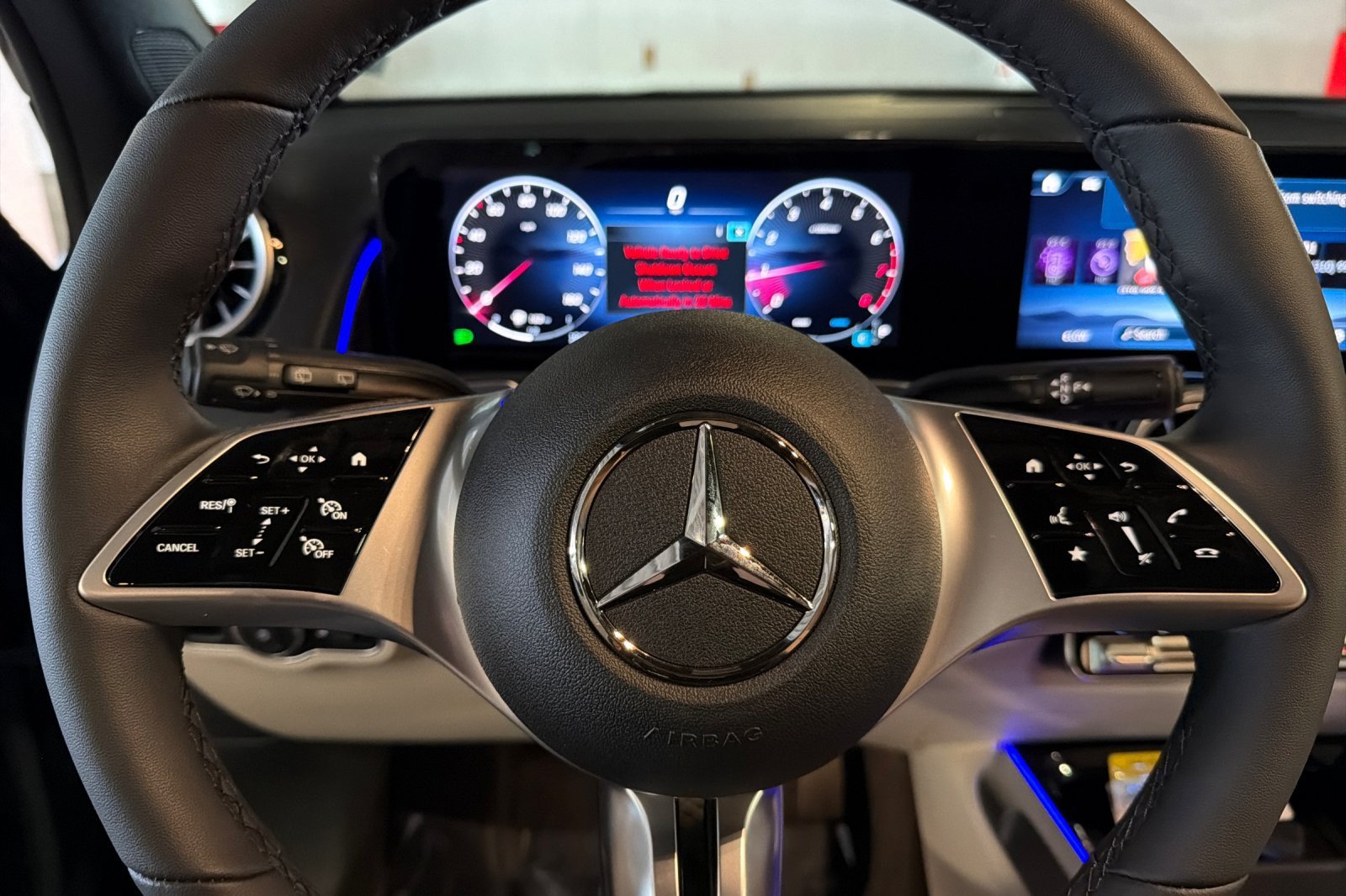 New 2026 Mercedes-Benz GLB 250 image 21