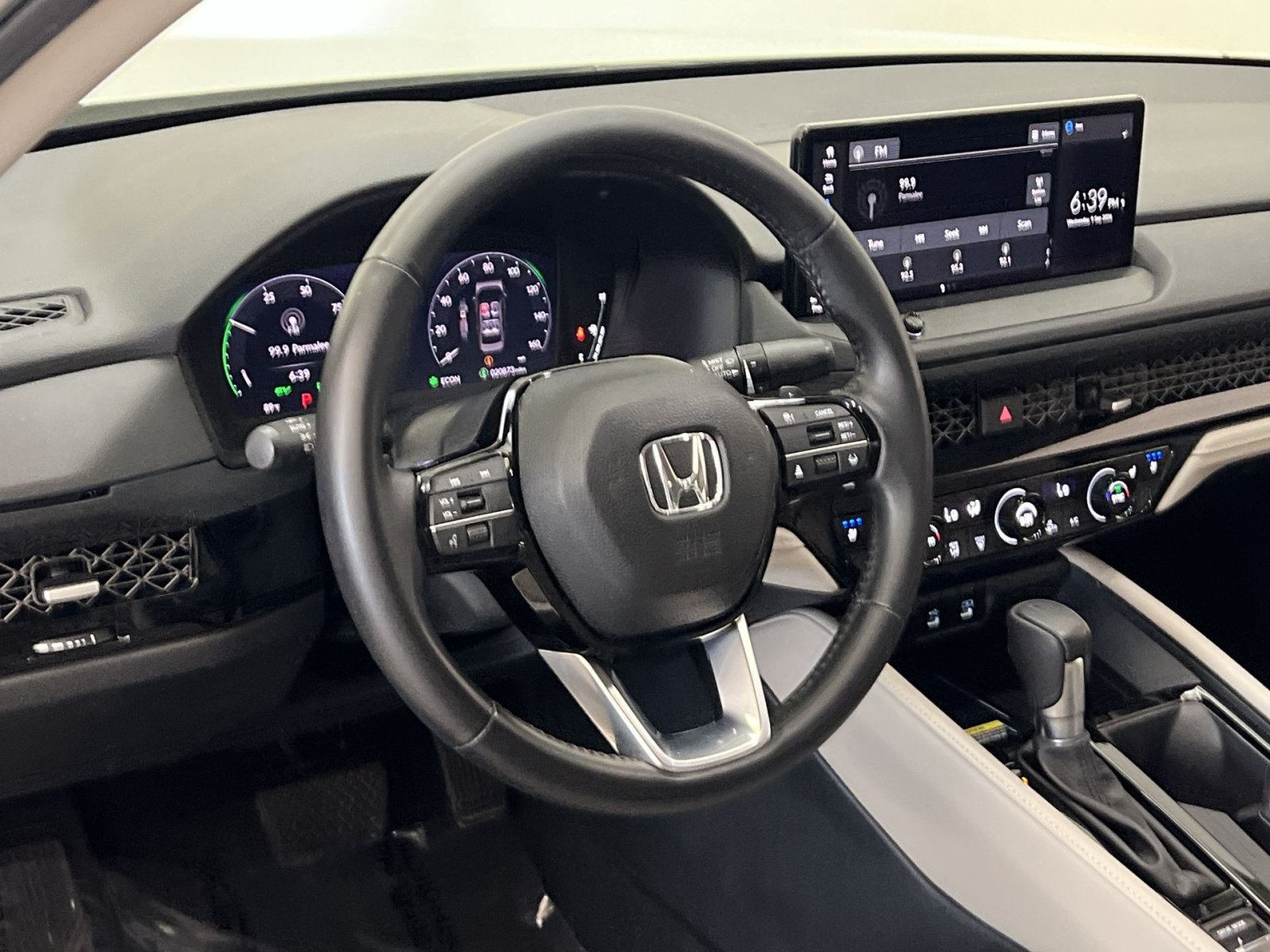 Used 2024 Honda Accord Touring image 15