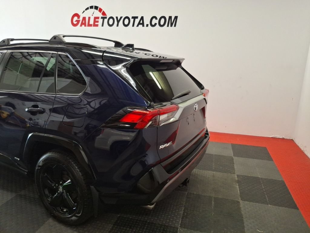 Used 2019 Toyota RAV4 XSE w/ XSE Weather Package AWD/4WD image 7