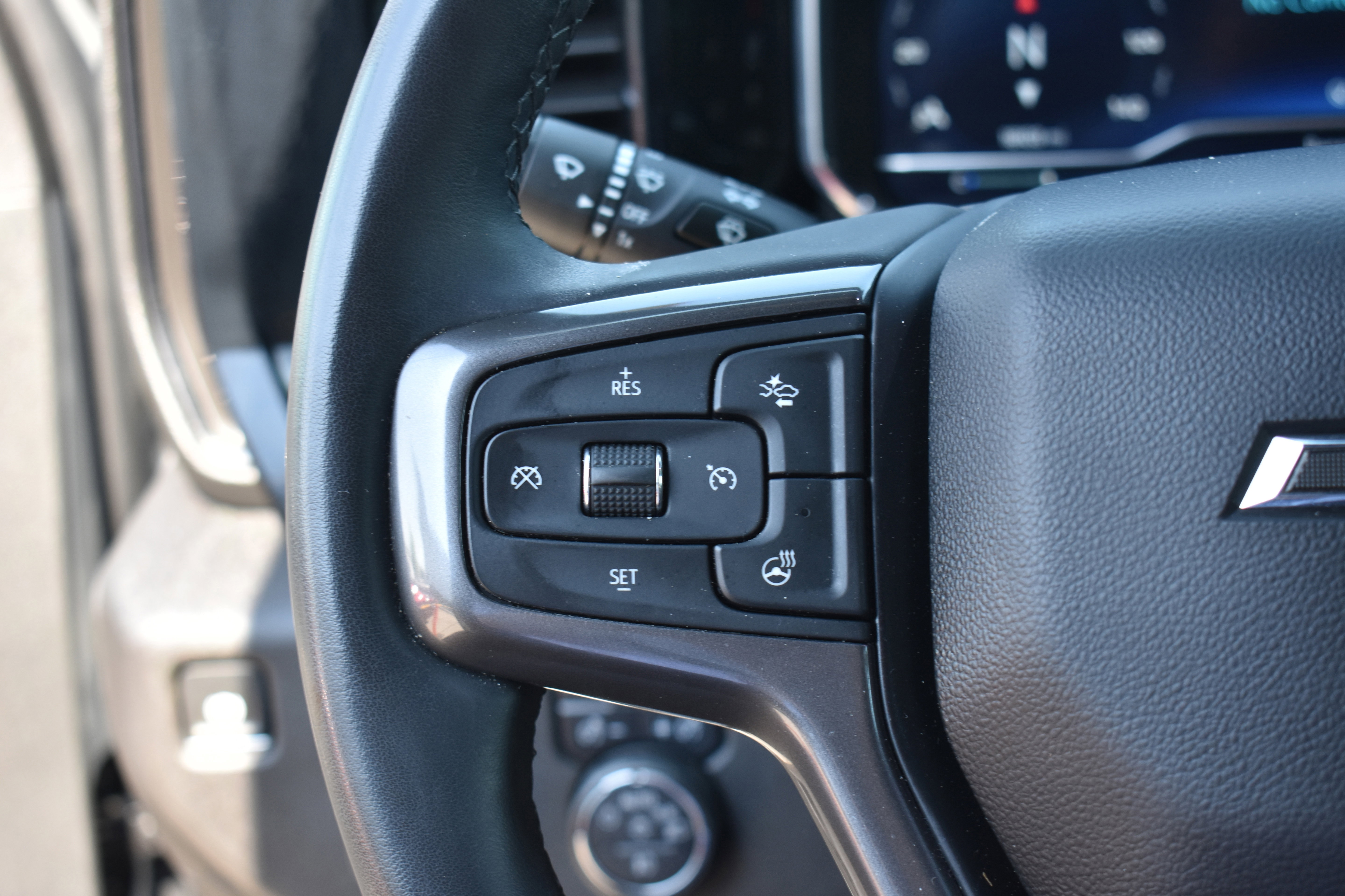 Used 2024 Chevrolet Silverado 2500 ZR2 w/ ZR2 Bison Edition AWD/4WD image 15