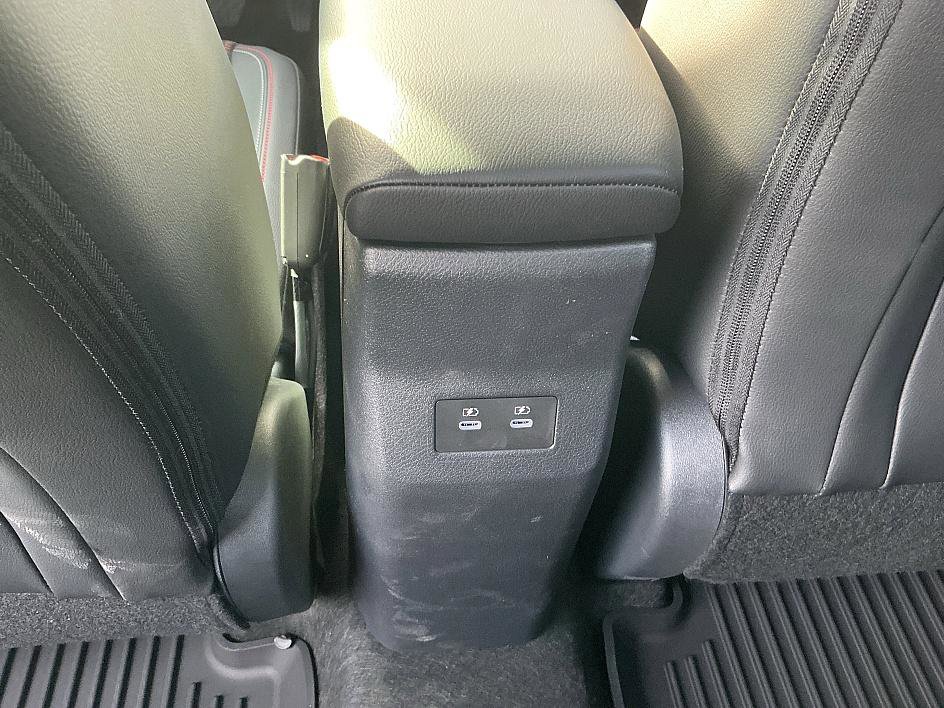 New 2026 Nissan Kicks SR image 24