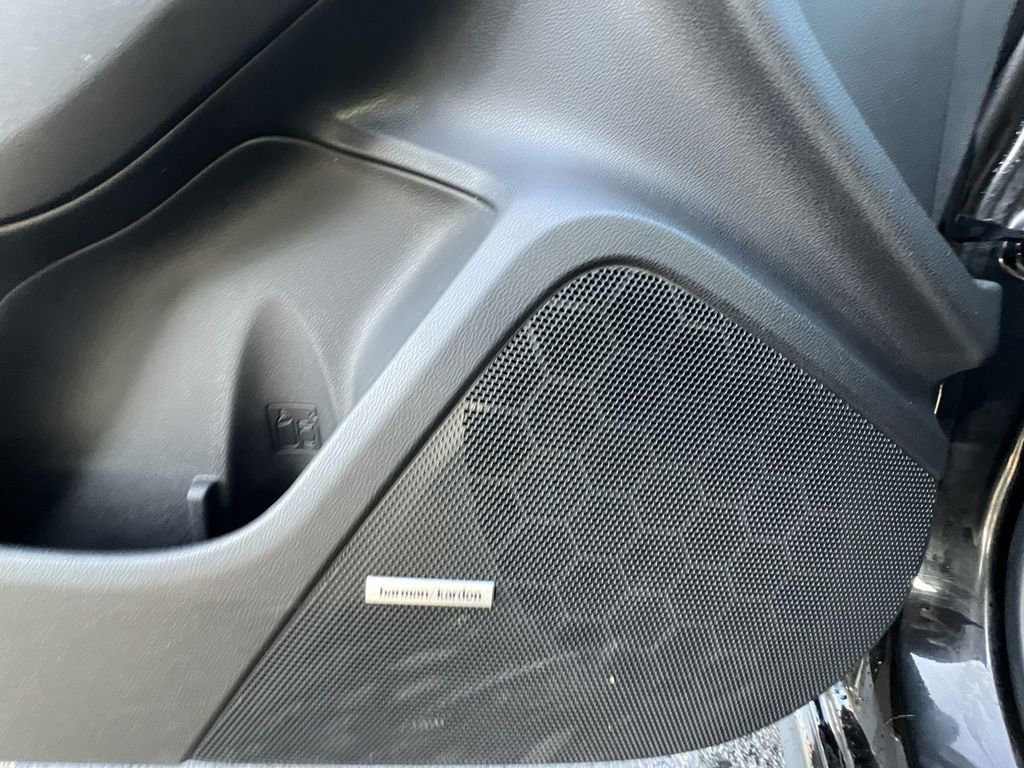 Used 2024 Subaru Crosstrek 2.5i Limited w/ Crosstrek Mirror Package image 24