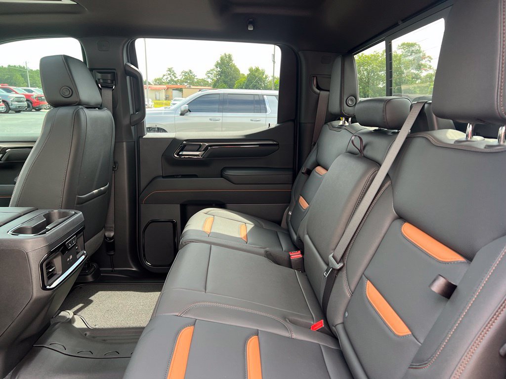 New 2026 GMC Sierra 1500 AT4 w/ AT4 Premium Package AWD/4WD image 11
