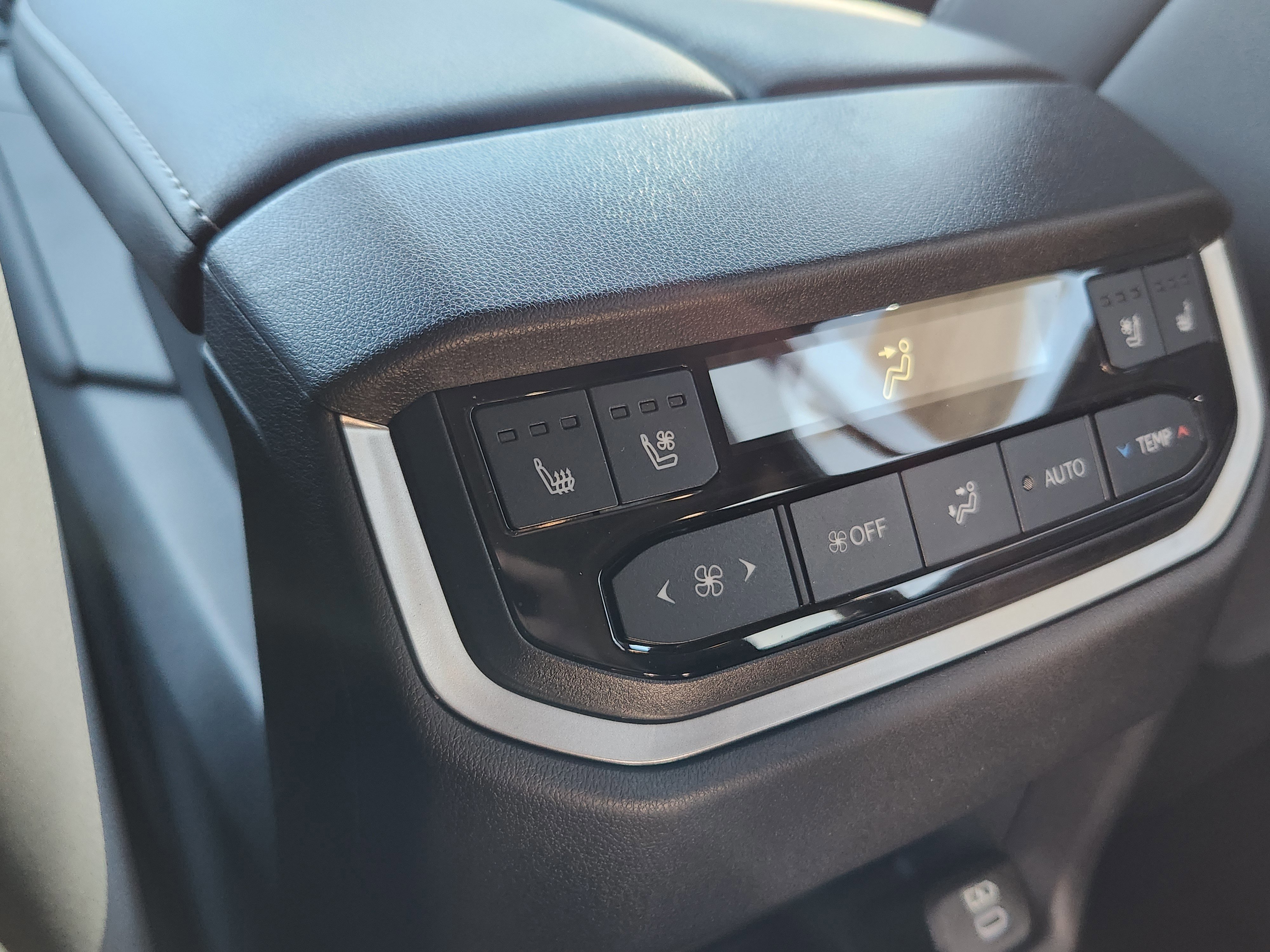 New 2026 Lexus TX 500h AWD image 19