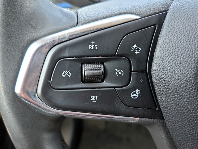 Used 2025 Chevrolet Trax LT w/ Driver Confidence Package FWD image 22