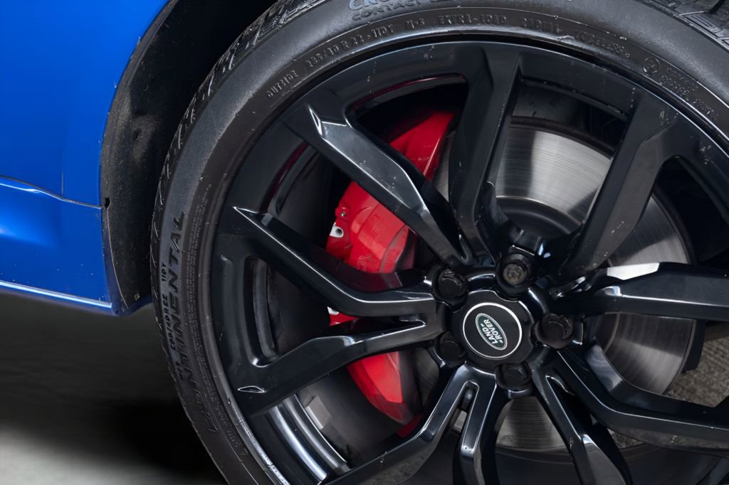 Used 2020 Land Rover Range Rover Sport SVR image 11