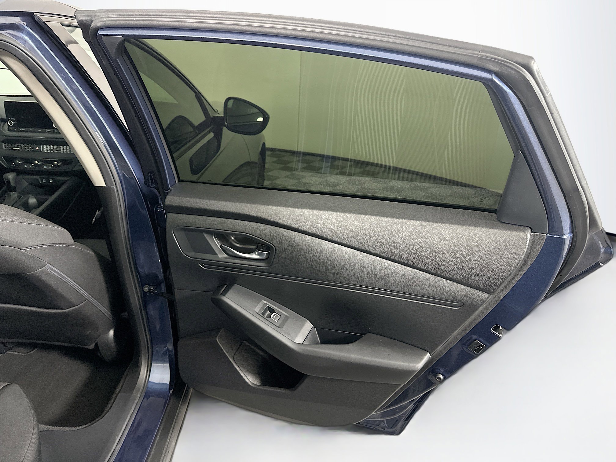 Used 2025 Honda Accord SE image 27