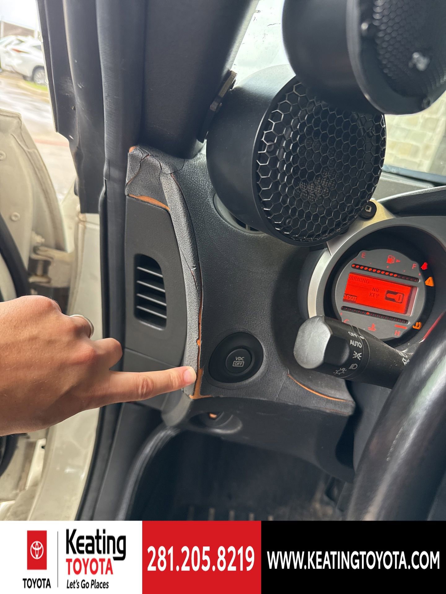 Used 2010 Nissan 370Z Base image 11