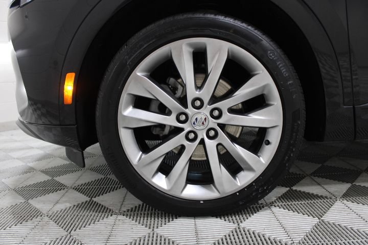 Used 2023 Buick Envision Avenir AWD/4WD image 48