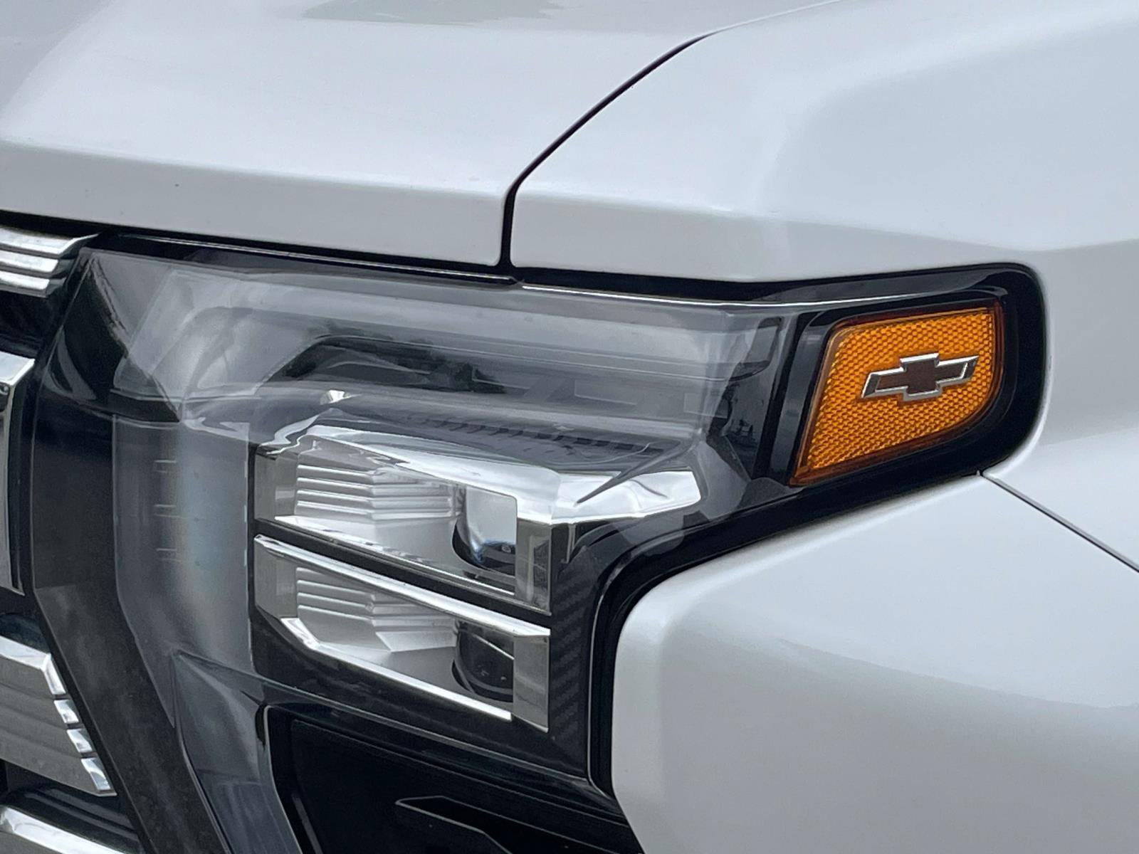 Certified 2024 Chevrolet Silverado 3500 High Country w/ High Country Premium Package AWD/4WD image 9