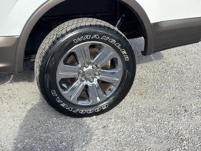 Used 2019 Ford F150 King Ranch w/ Equipment Group 601A Luxury AWD/4WD image 12