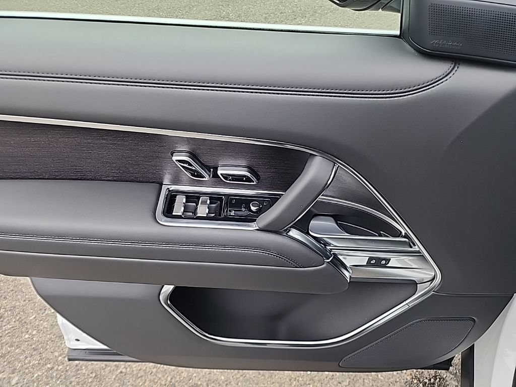 New 2026 Land Rover Range Rover SE AWD/4WD image 10