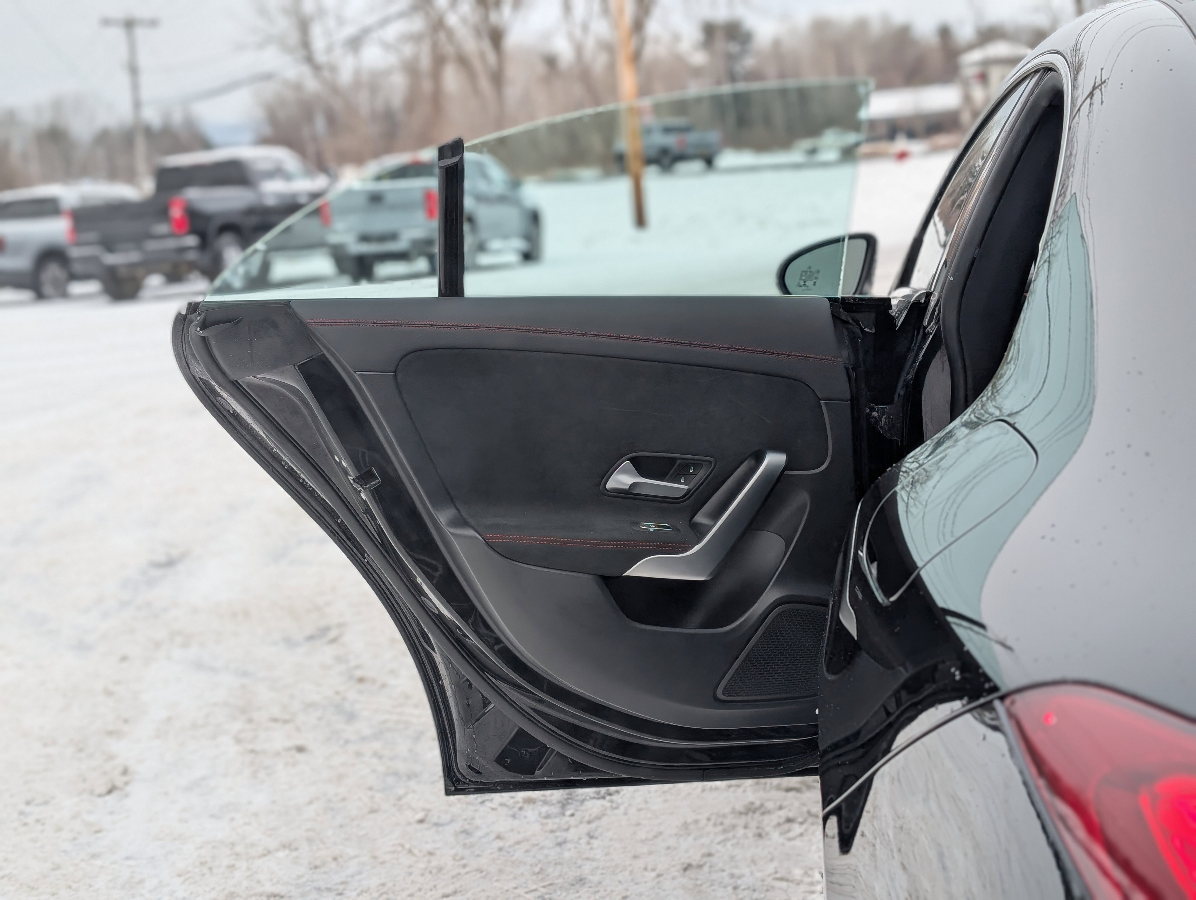 Used 2022 Mercedes-Benz CLA 35 AMG 4MATIC image 42