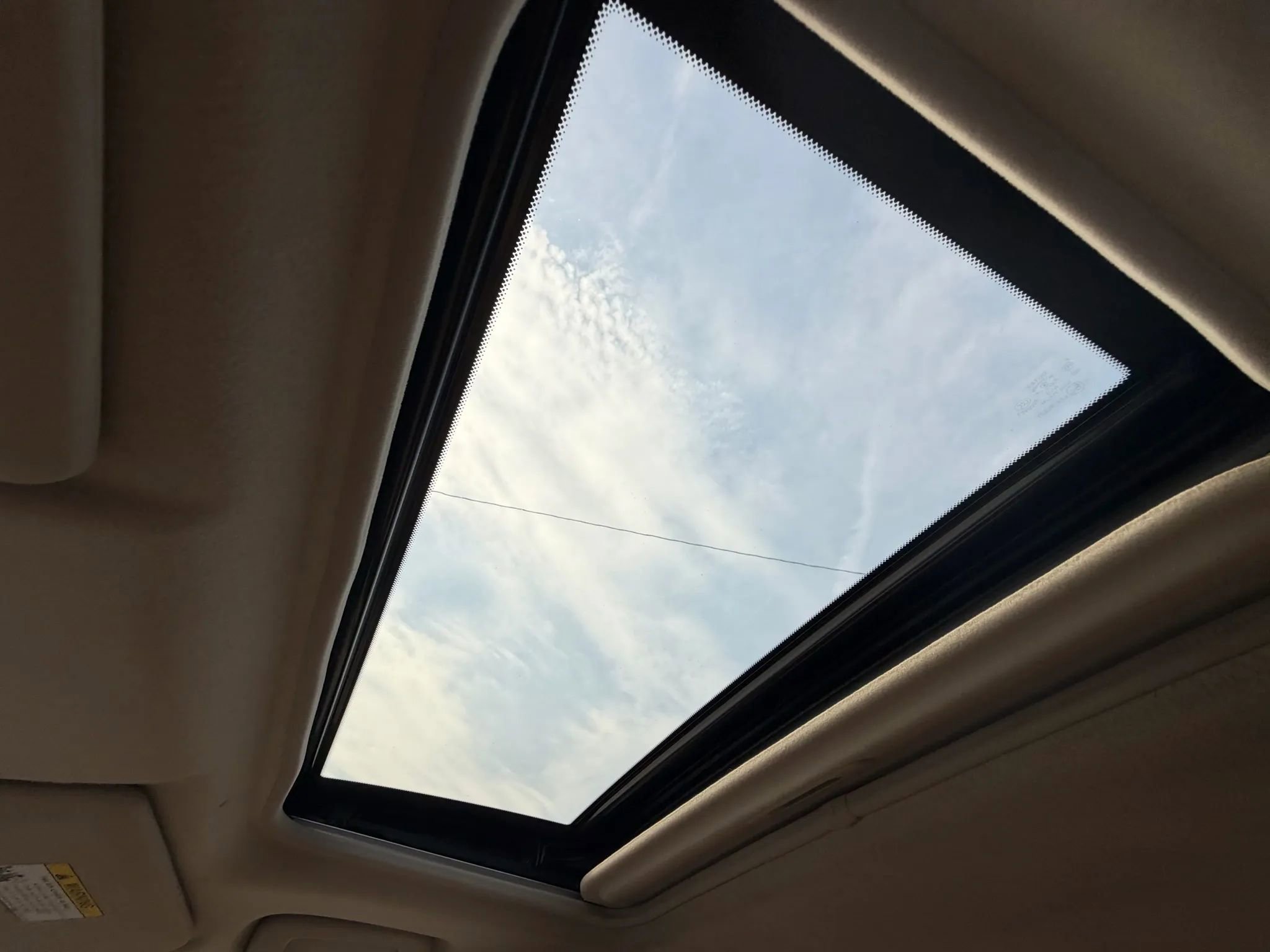 Used 2015 Mitsubishi Outlander SE image 28