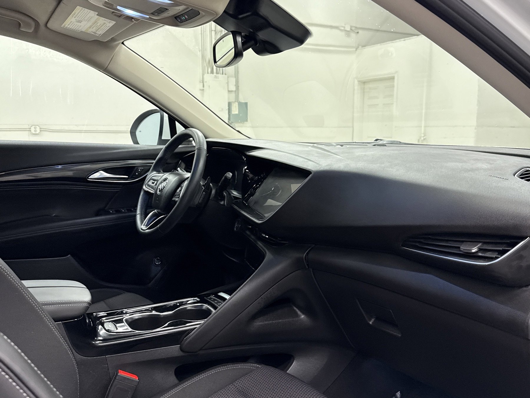 Used 2023 Buick Envision Preferred image 21