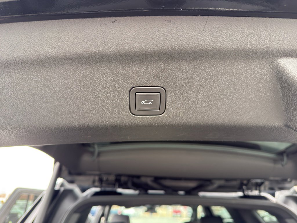 Used 2024 Chevrolet Tahoe Premier image 30