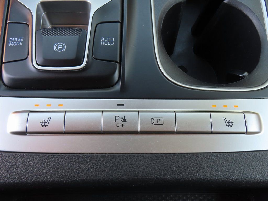 Used 2024 Kia Carnival LX FWD image 8