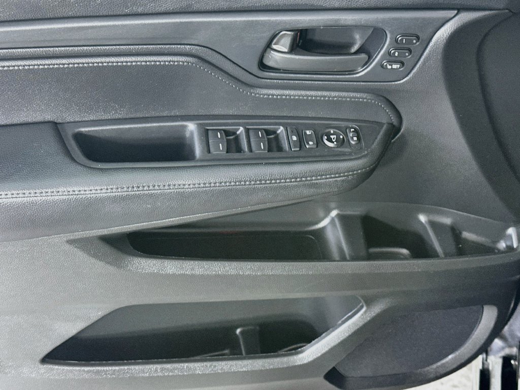 Used 2025 Honda Odyssey Sport-L image 24