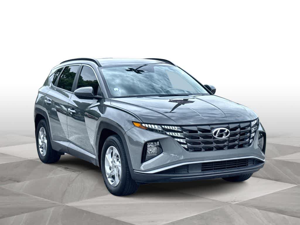 Used 2024 Hyundai Tucson SEL FWD image 2