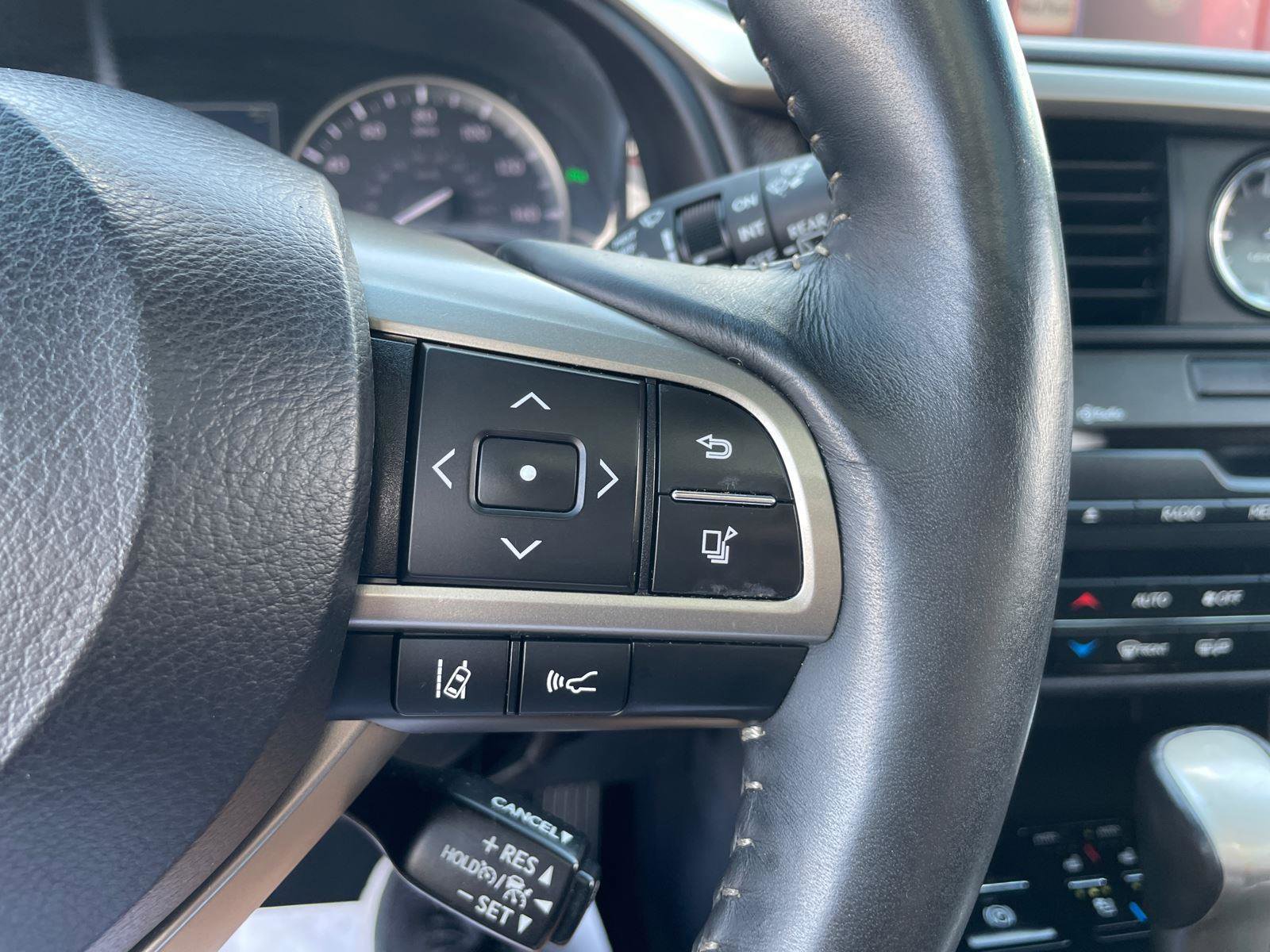 Used 2017 Lexus RX 450h F Sport image 23