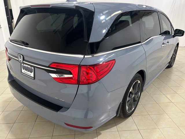 Used 2023 Honda Odyssey Elite image 5